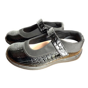 Drew Rose Shoes Size 7 WW Croc Embossed Black Leather Women’s Mary Jane’s Insole